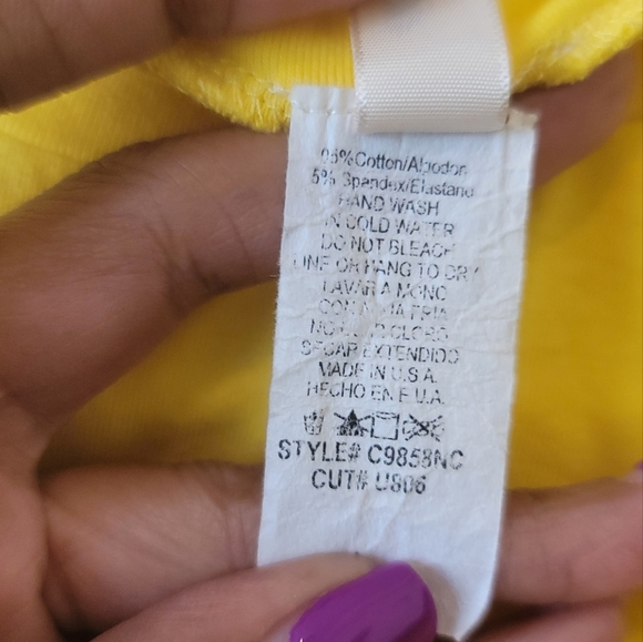 "NO BRA CLUB" Cropped T Shirt - Picture 4 of 4